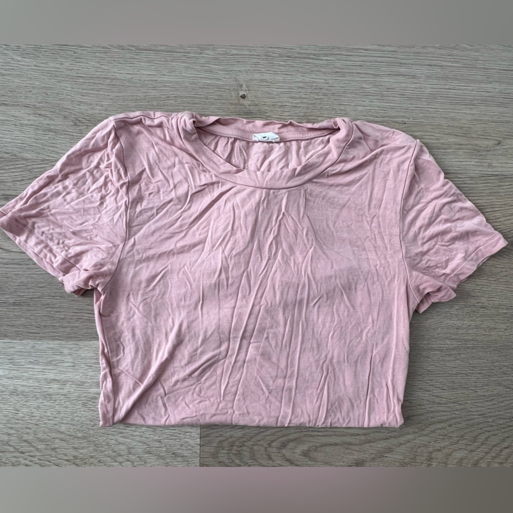 Aritzia Pink Short Sleeve T-Shirt